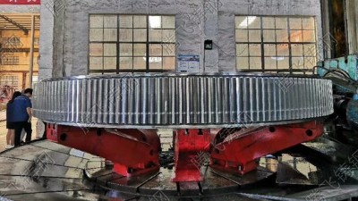 揭露大型鑄鋼件廠家現(xiàn)場工作