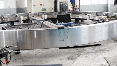 是什么導(dǎo)致鑄鋼件廠家對大型鑄鋼件的鑄造工難招和培養(yǎng)中面臨的困難