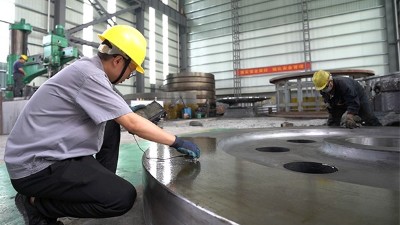 大型鑄造加工廠家的鑄造車間，熔煉工技術操作規(guī)程，你知多少？