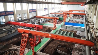 大型鑄鋼件廠家分析：不銹鋼鑄件出現(xiàn)氣孔問題的主要成因