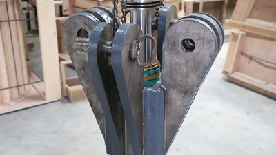 大型鑄鋼件廠家為大家講解大型鑄鋼件脆斷缺陷的成因與表現(xiàn)