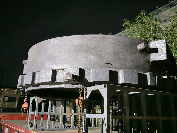 騰飛鑄鋼大型鑄鋼件蒸氣室，實地生產(chǎn)有保障，按需定制更放心